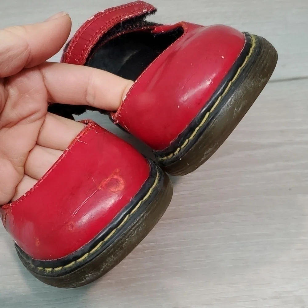 Dr.Martens Kids Girls Leather Red Tully Clogs shoes sz 9Toddler